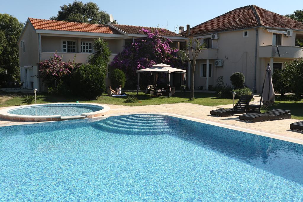 Apartments Ada Bojana Ulcinj Buitenkant foto